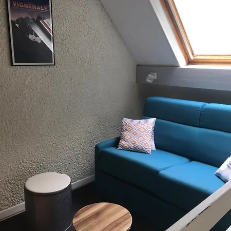 Joli Petit Au Calme, Refait A Neuf, Avec Linge De Maison Fourni *